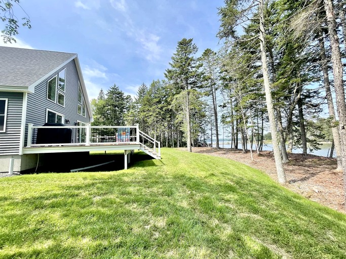 Waterfront Home on Private Island with HOT TUB, Cabins, Milbridge, United States of America