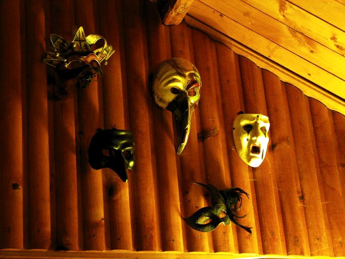 Cottages (Chelsea, Quebec, Canada)