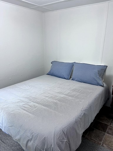 Cabins (United States of America, Corinth, New York)