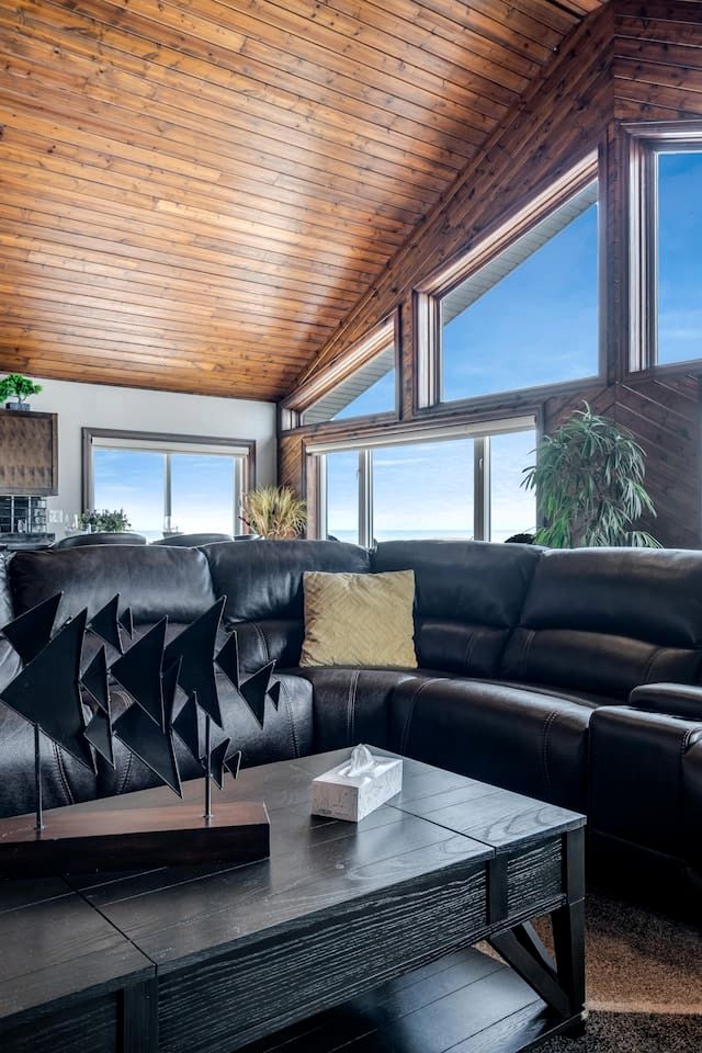 Waterfront Relaxing Cottage Ideal to Create New Memories in Ontario