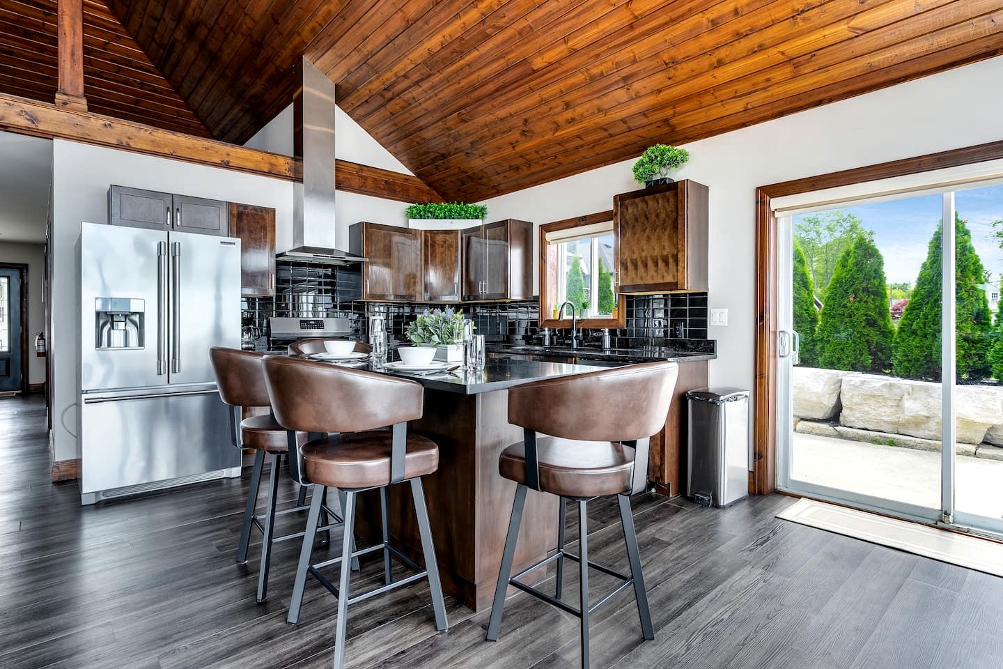 Waterfront Relaxing Cottage Ideal to Create New Memories in Ontario