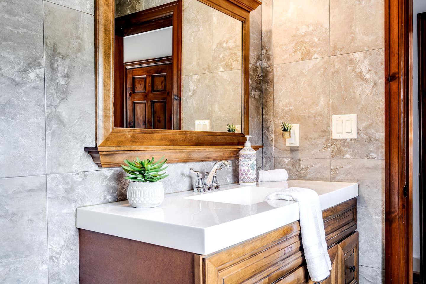 Waterfront Relaxing Cottage Ideal to Create New Memories in Ontario