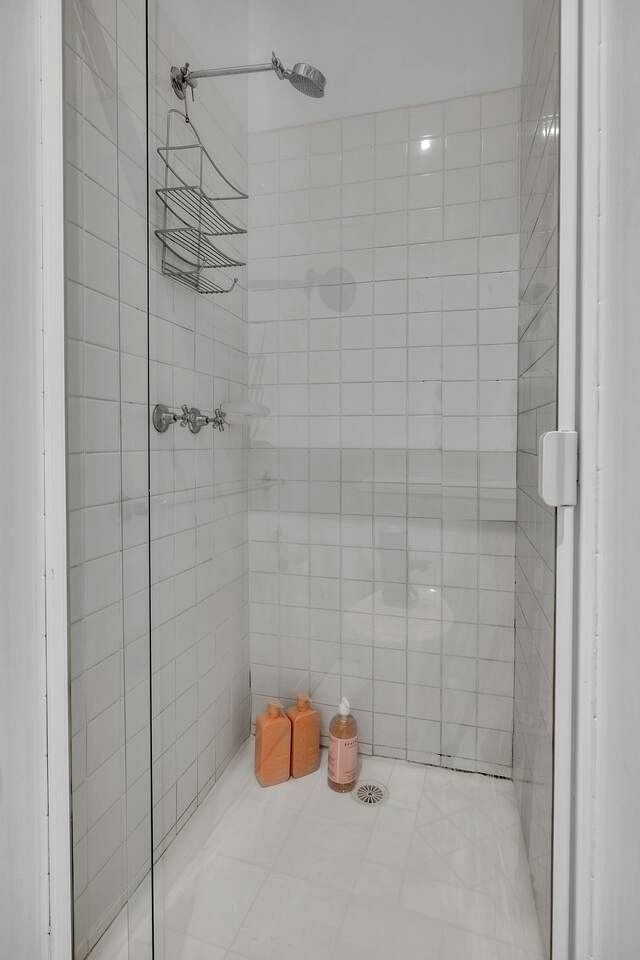 Modern Waterfront Getaway with Marina Outlook near Patterson River in Patterson Lakes, Victoria