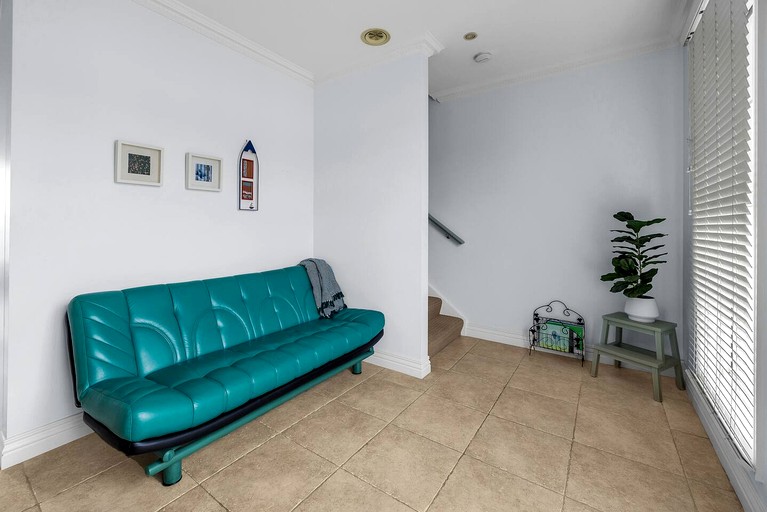 Vacation Rentals (Australia, --, --)