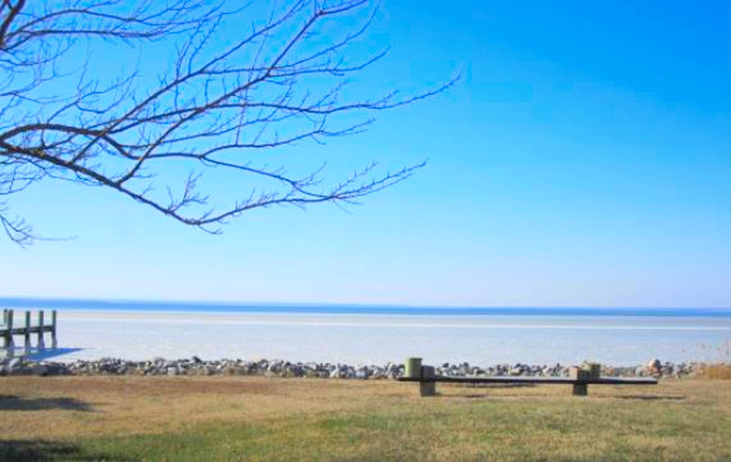 Waterfront Studio Overlooking the Chesapeake Bay for a Romantic Getaway on Maryland's Eastern Shore