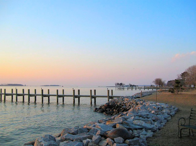 Cabins (Fishing Creek, Maryland, United States)