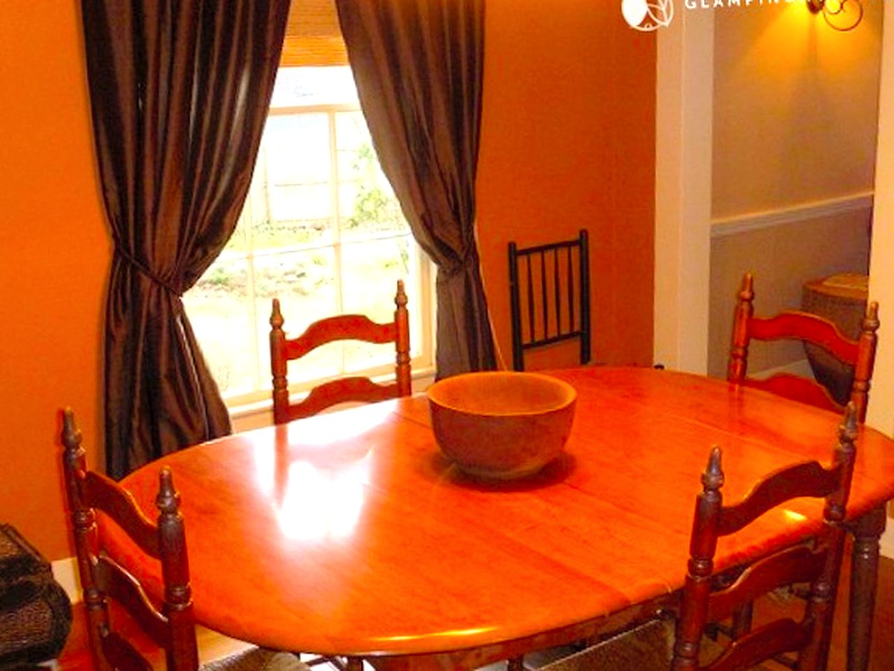 Charming Waterfront Rental for a Weekend Getaway near Mohawk State Park, Connecticut