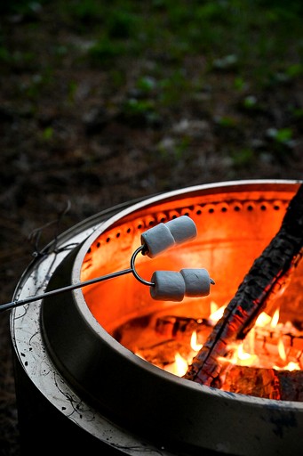 Cabins (United States of America, Corinth, New York)