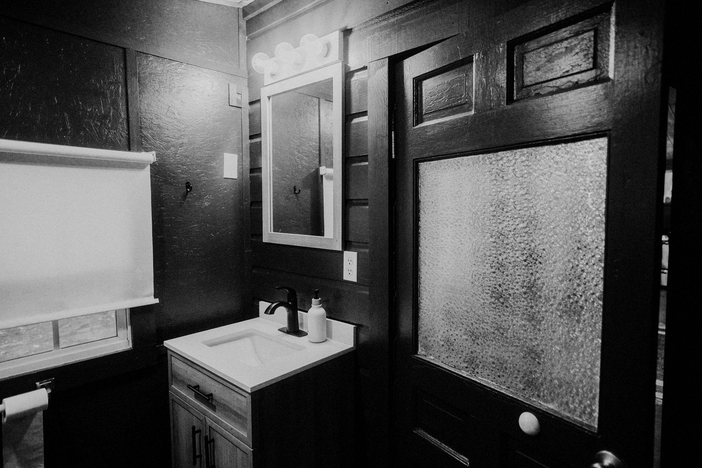 Rustic, Pet Friendly Cabin on the Hudson River, Perfect for a Glamping Weekend in the Adirondacks