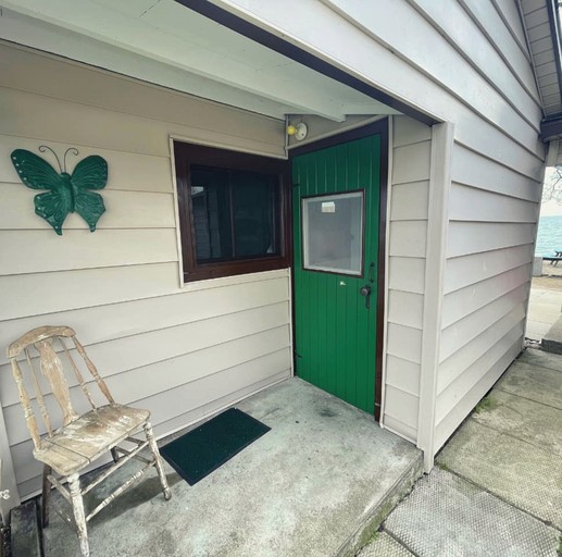 Tiny Houses (Canada, Leamington, Ontario)