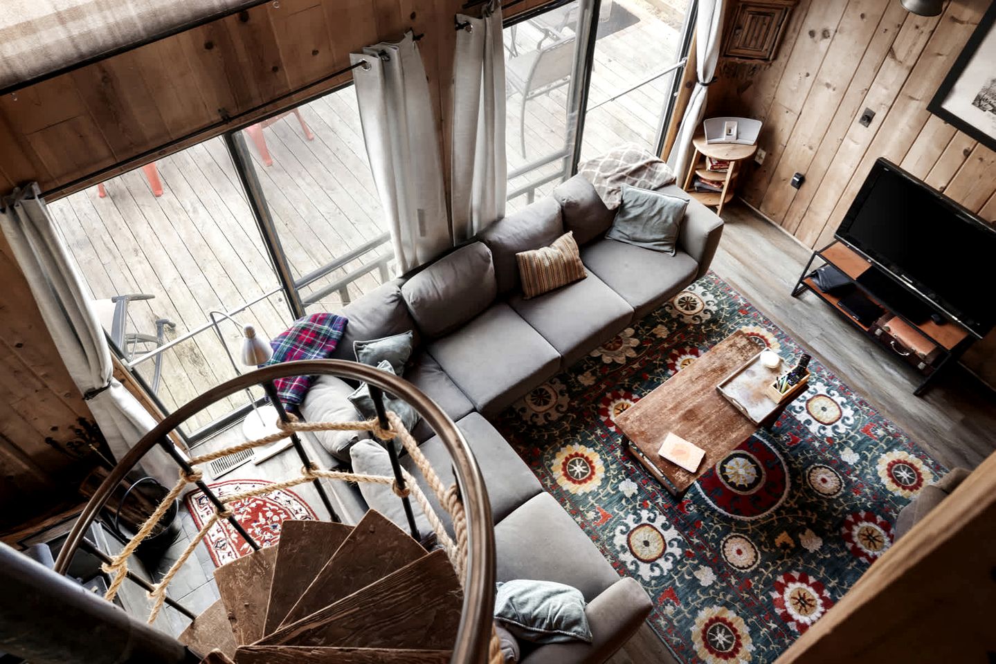 Radiant Riverfront Cabin Sanctuary near Cacapon River in West Virginia