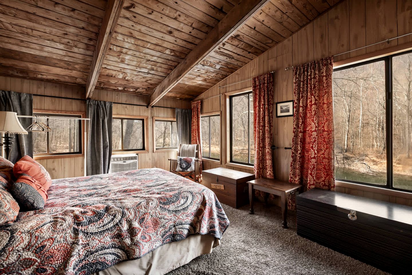 Radiant Riverfront Cabin Sanctuary near Cacapon River in West Virginia