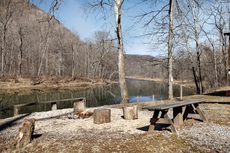 Vacation Rentals (United States of America, Great Cacapon, West Virginia)