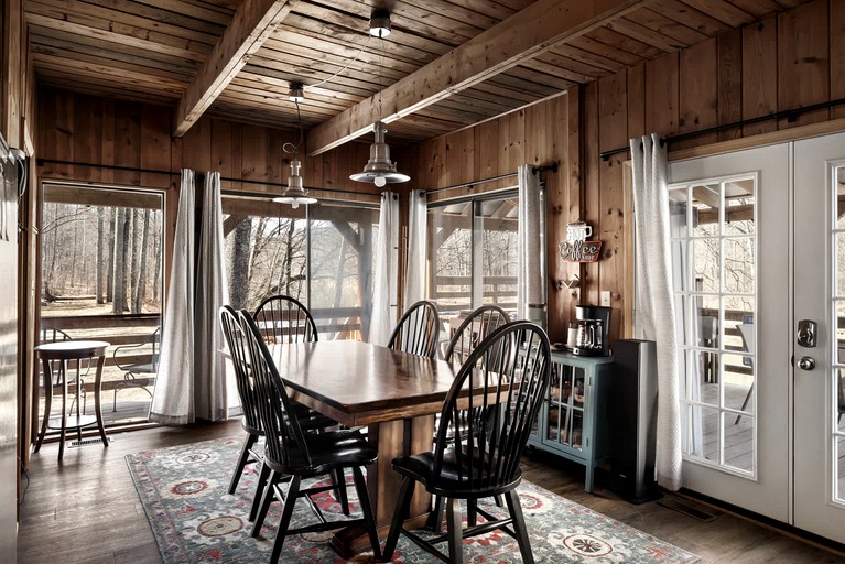 Vacation Rentals (United States of America, Great Cacapon, West Virginia)