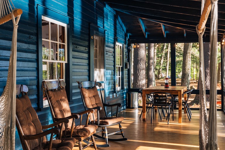 Cabins (United States of America, Corinth, New York)