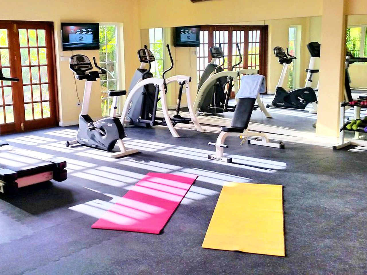 Stunning Cottage Overlooking a Beach with a Plunge Pool near Corinth, St. Lucia