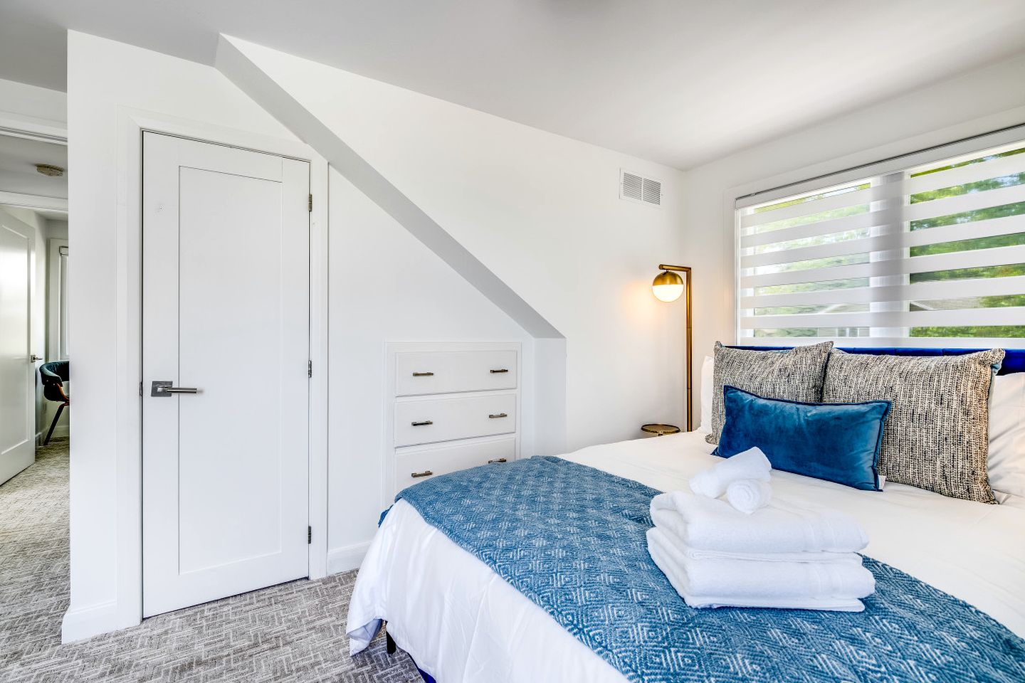 Beautiful Cottage with Swimming Pool in Kingsville, Ontario