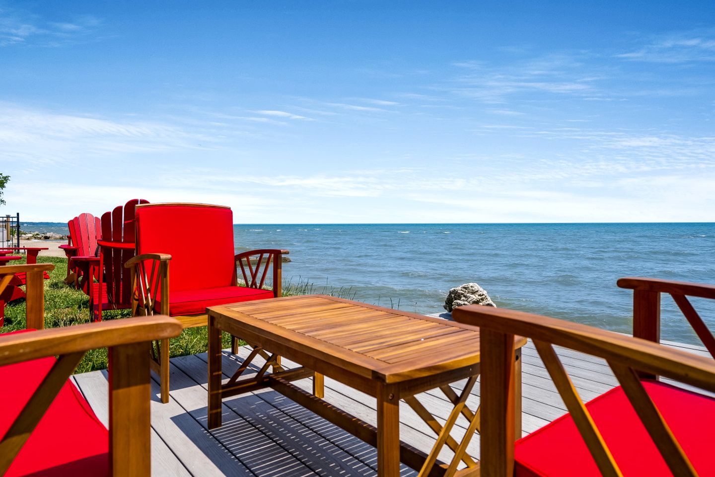 Beautiful Cottage with Swimming Pool in Kingsville, Ontario
