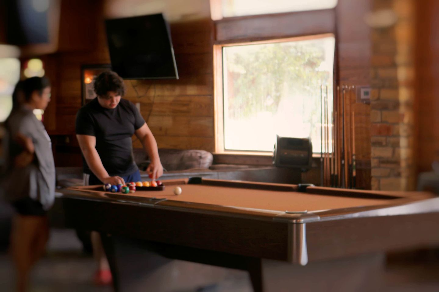 Waterside Wonderland: Family Glamping in a Waterfront Cabin, Cibolo, TX