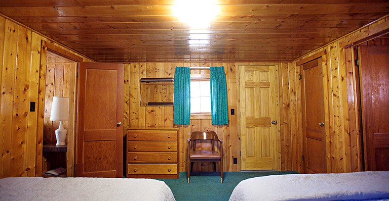 Cabins (Estes Park, Colorado, United States of America)