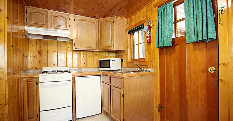 Cabins (Estes Park, Colorado, United States of America)