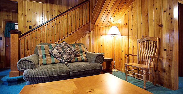 Cabins (Estes Park, Colorado, United States of America)