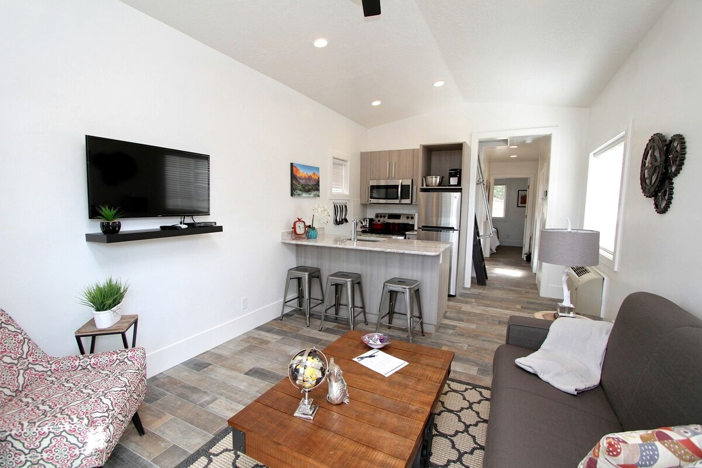 Chic Weekend Getaway Perfect for Visiting the Grand Canyon in Utah