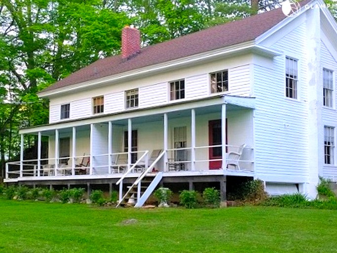 Nature Lodges (Cornwall Bridge, Connecticut, United States)