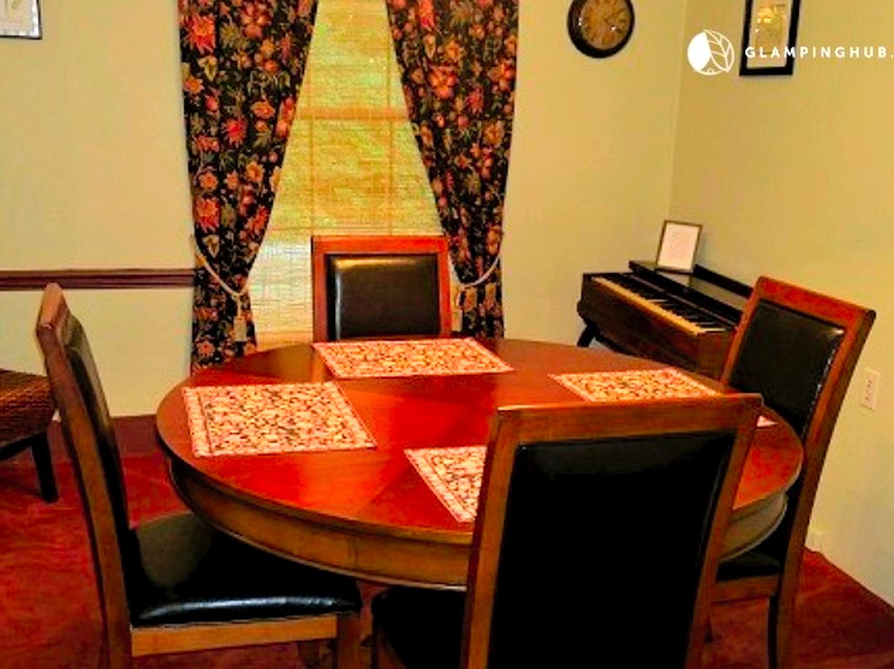 Peaceful Weekend Getaway on the Housatonic River near Wyantenock State Forest, Connecticut