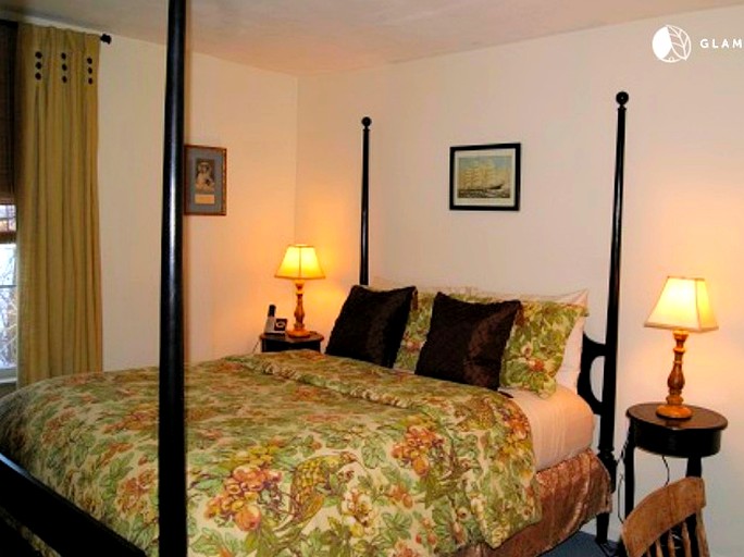 Nature Lodges (Cornwall Bridge, Connecticut, United States)