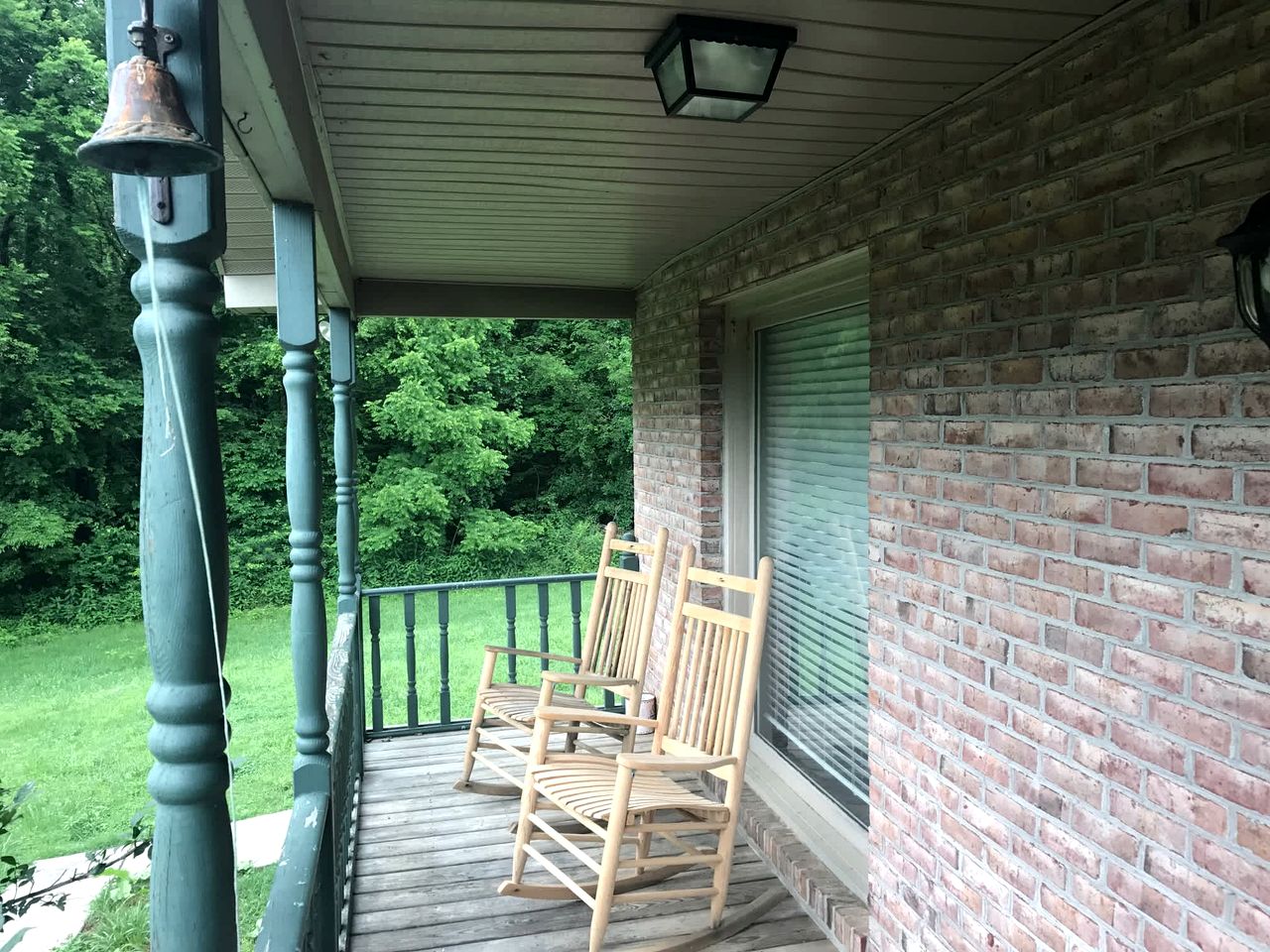 Rustic Family Cottage with Panoramic Nature Views in Tennessee