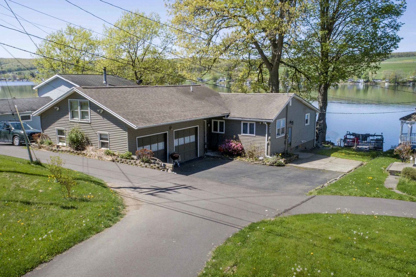 to Savor a Sunset on Lake!, Vacation Rentals, Dundee