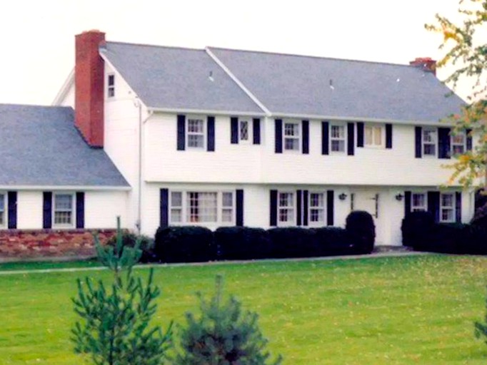 Watertown Country Estate Gather your family at this country estate