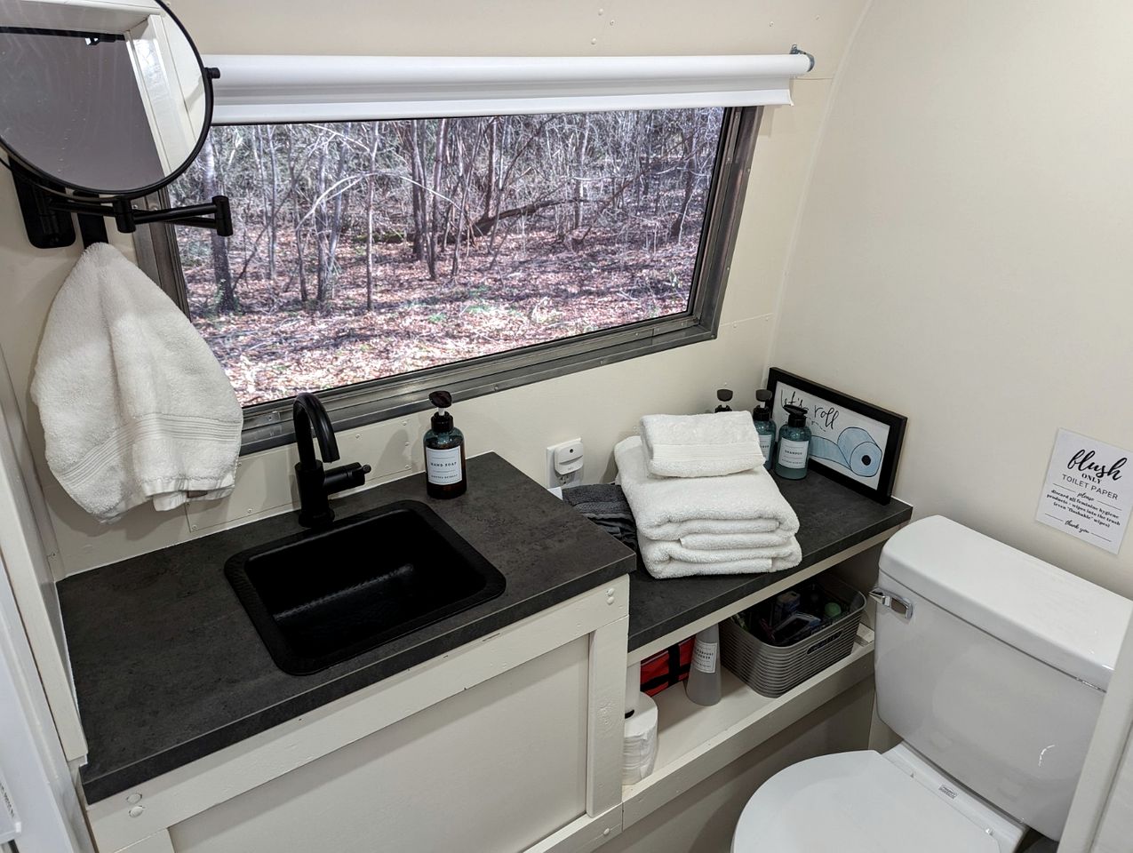 Well-Deserved Nature Getaways in this Fully-Equipped Airstream in Midway, Texas