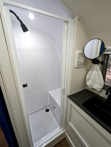 Airstreams (United States of America, Midway, Texas)