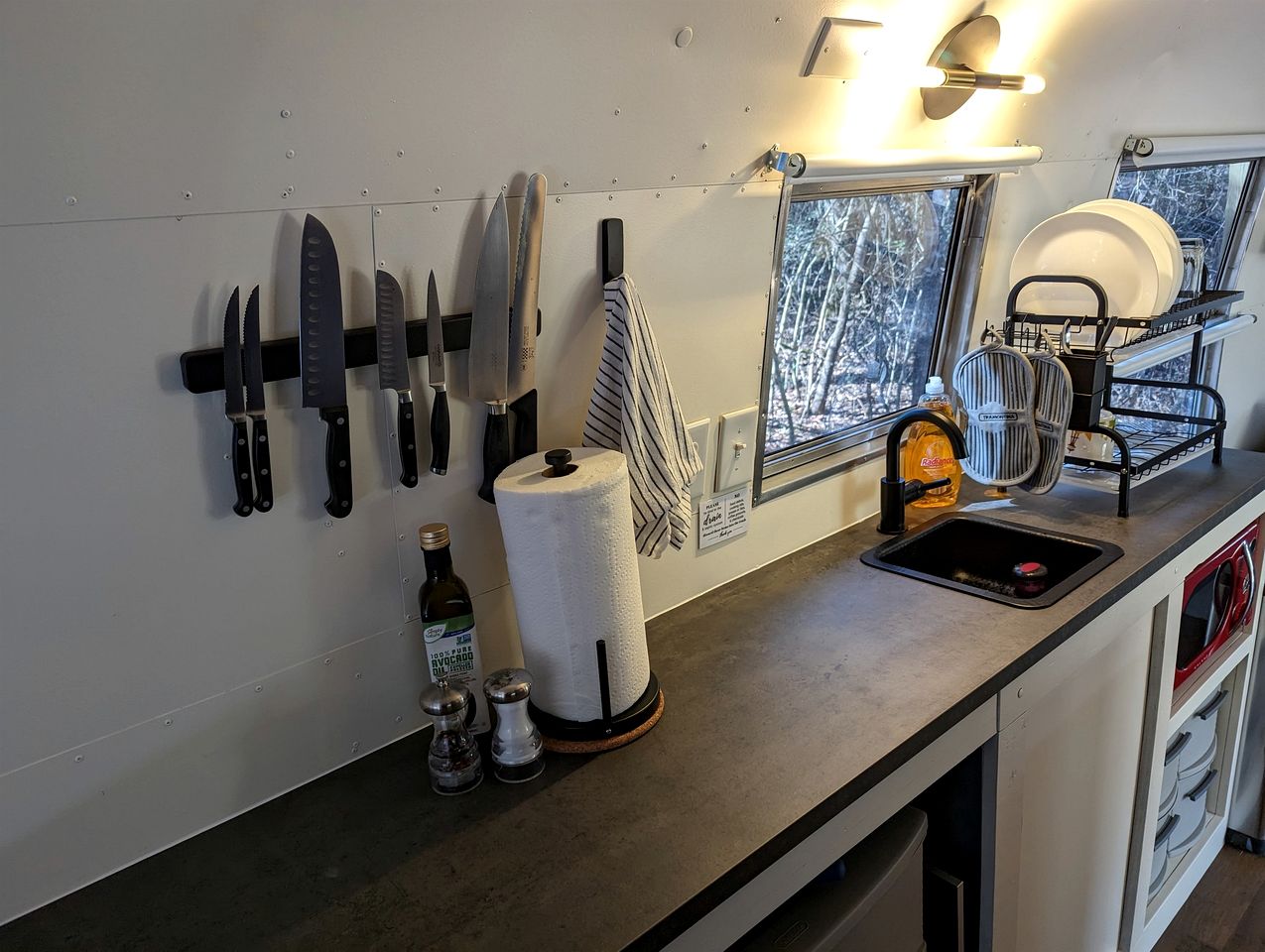 Well-Deserved Nature Getaways in this Fully-Equipped Airstream in Midway, Texas