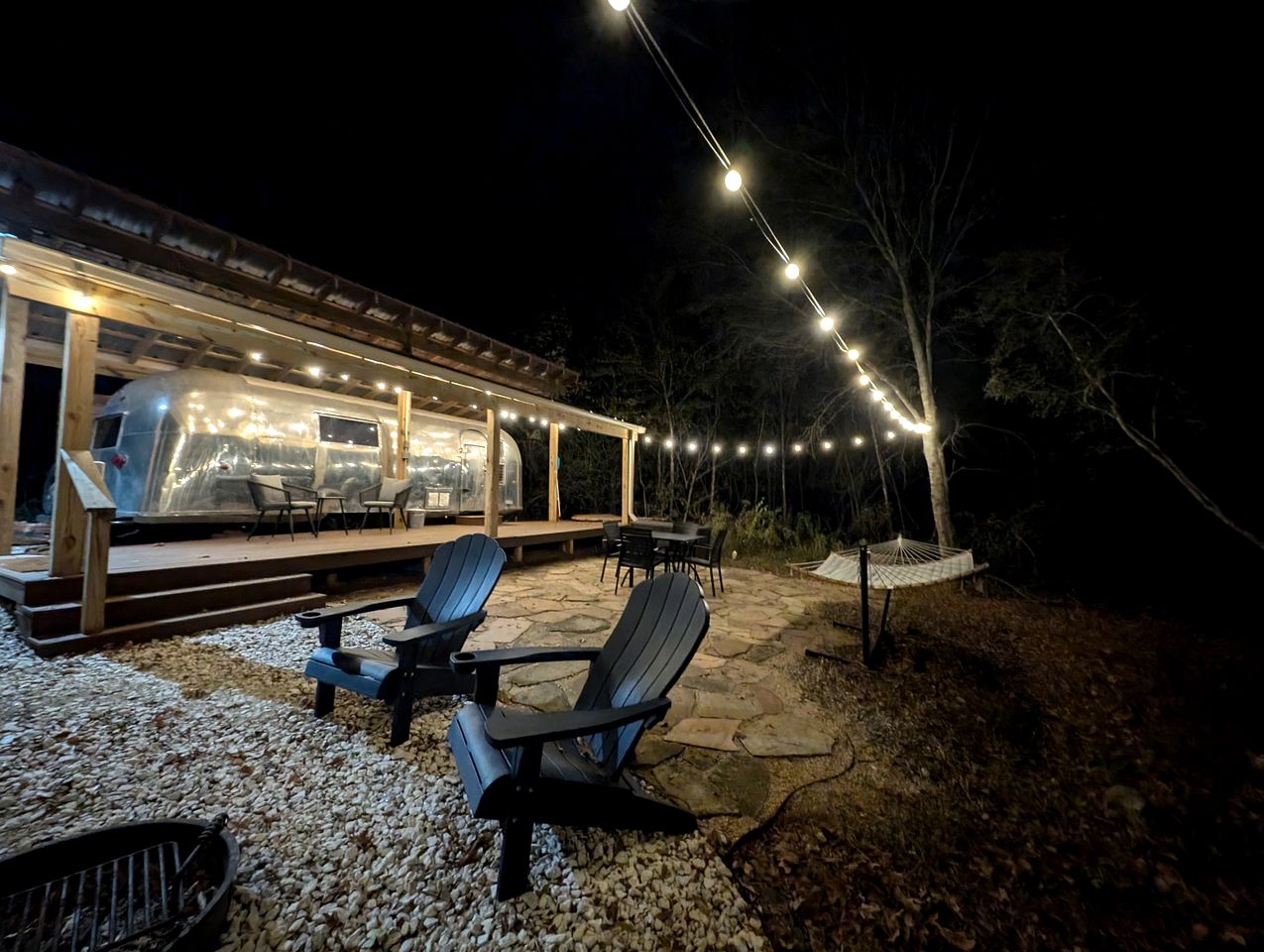 Well-Deserved Nature Getaways in this Fully-Equipped Airstream in Midway, Texas