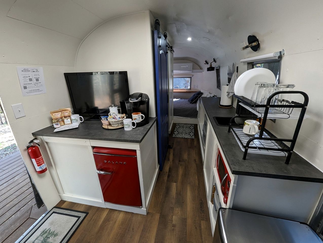 Well-Deserved Nature Getaways in this Fully-Equipped Airstream in Midway, Texas