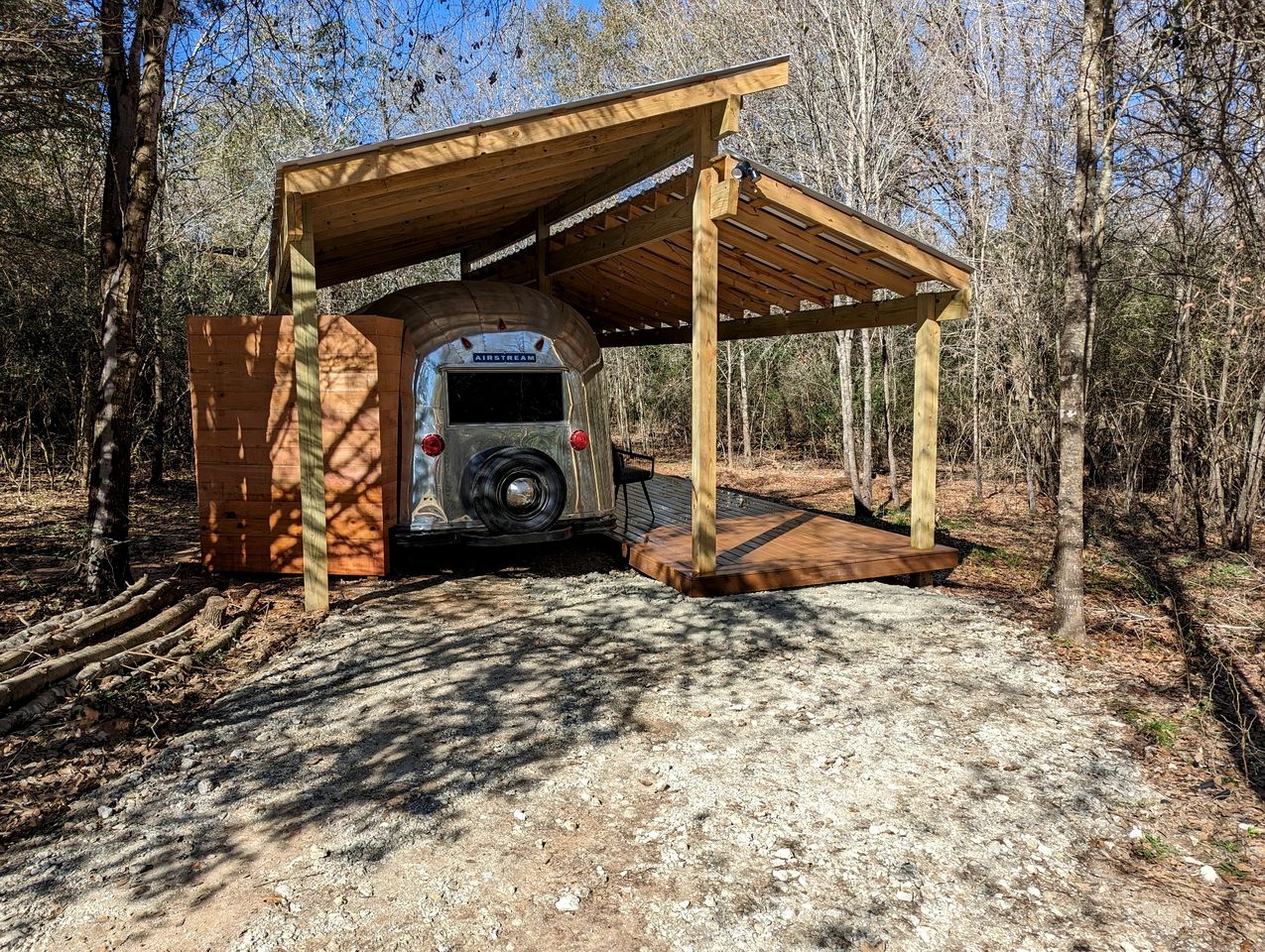 Well-Deserved Nature Getaways in this Fully-Equipped Airstream in Midway, Texas