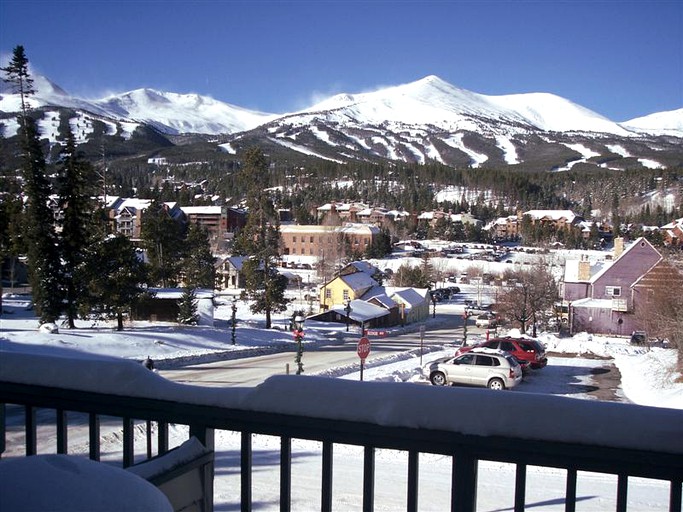 Cabins (United States of America, Silverthorne, Colorado)