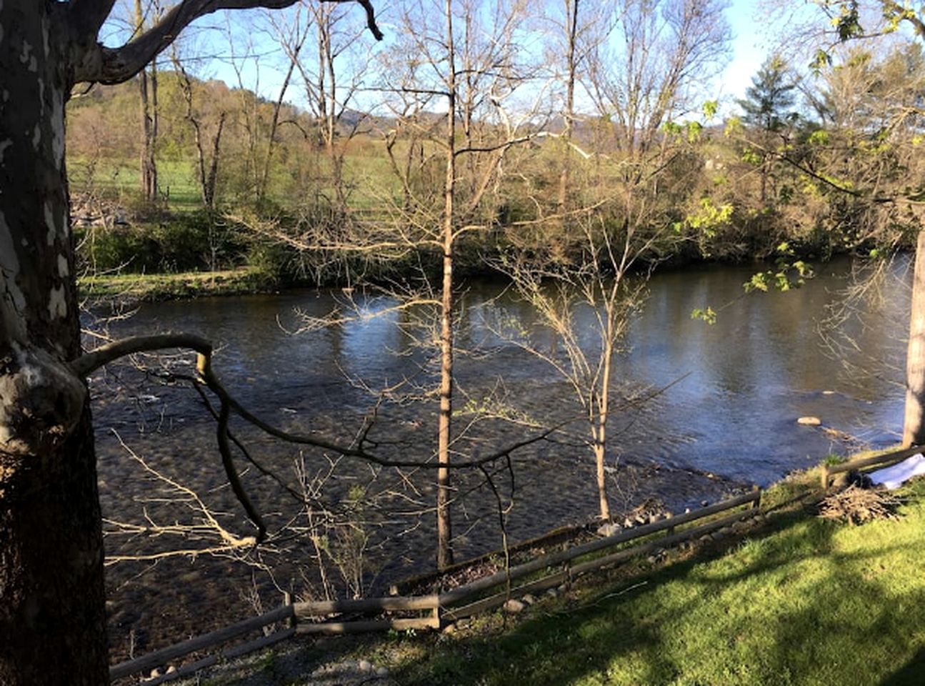 Family-Friendly Suite Rental with National Park Access in Townsend, Tennessee