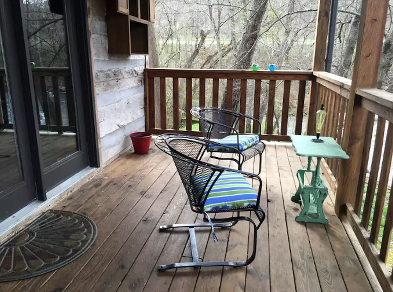 Romantic Suite Rental with Wi-Fi near the Mountains of Tremont, Tennessee