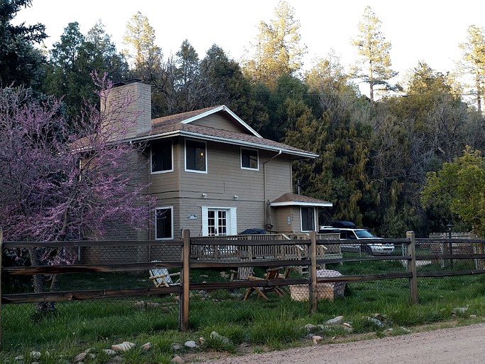 Cabins (Payson, Arizona, United States)