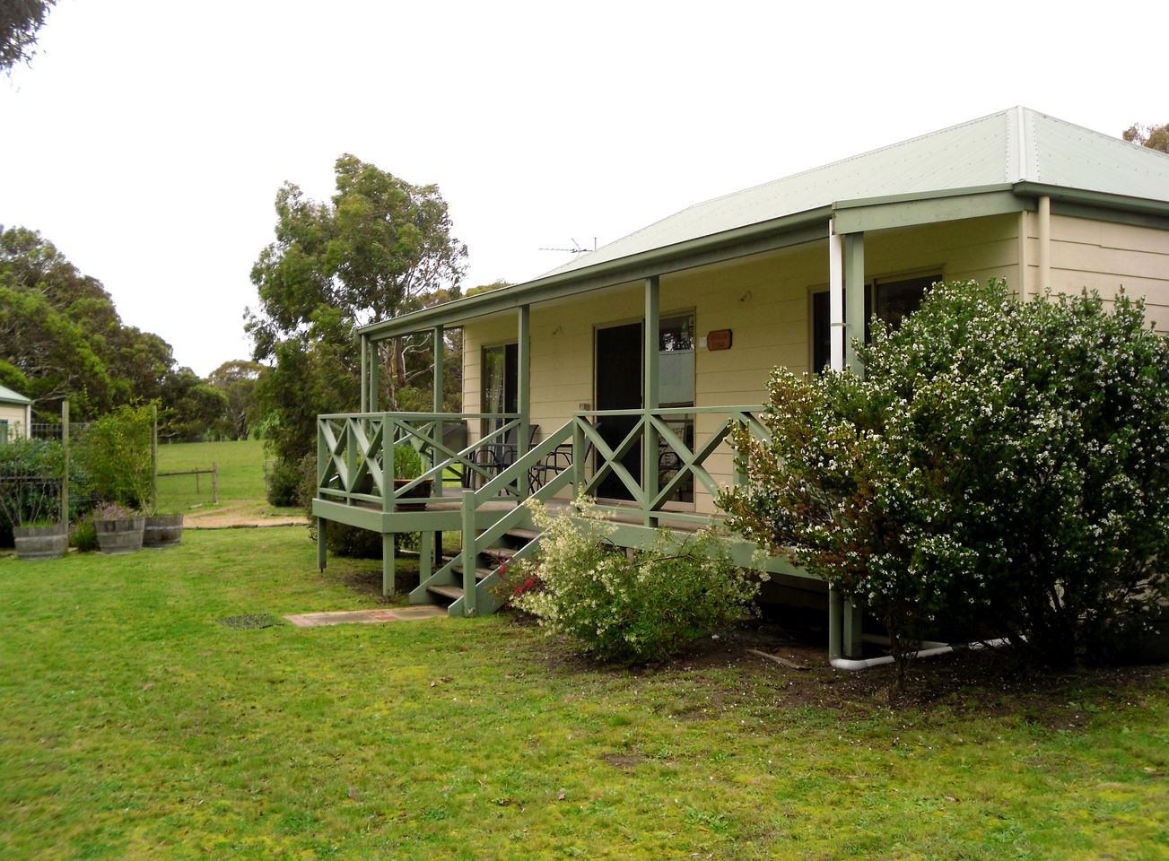 Charming Accommodation on Rolling Farmland in Middleton, South Australia