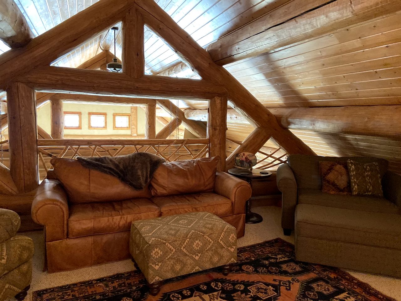 Scenic Creekside Lodge with Decks and Madison River Access near Yellowstone, Ennis Montana