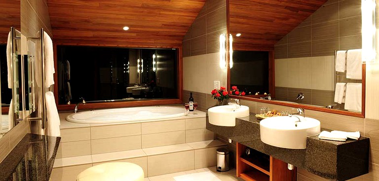 Nature Lodges (Collingwood, South Island, New Zealand)