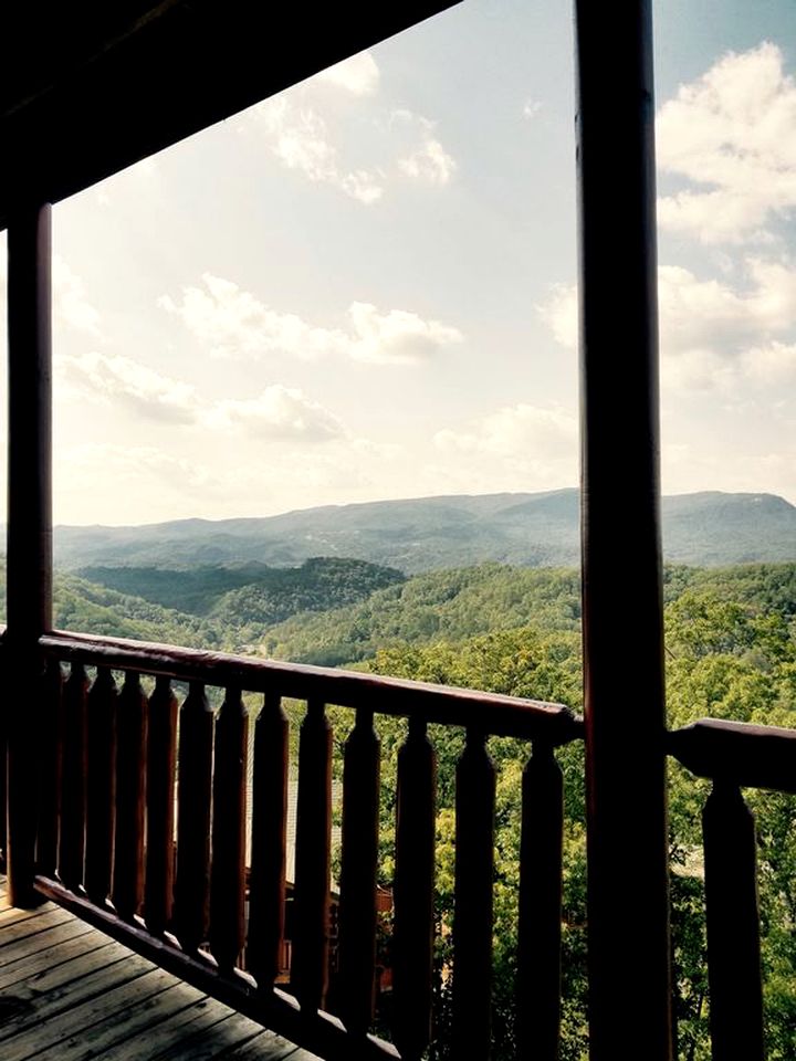 Wonderful Great Smoky Mountains Cabin for a Family Vacation in Tennessee