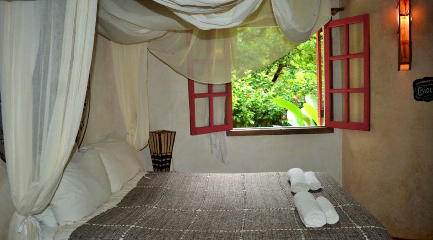 Luxury Two Bed Suite in Tropical Garden in Bahia Province