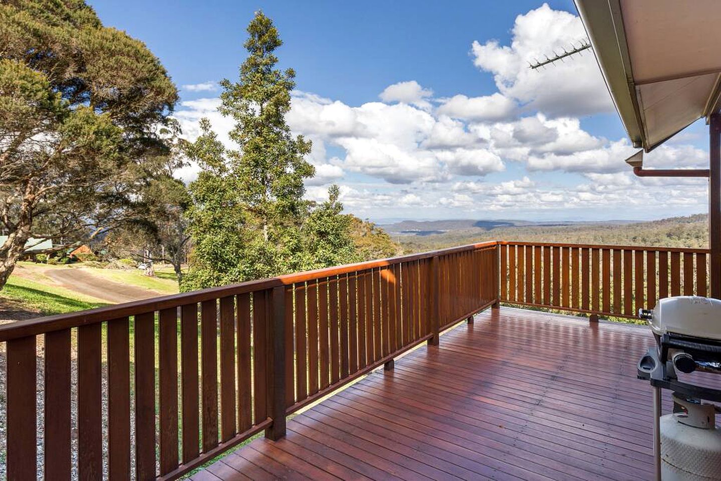 Wheelchair Accessible Cabin in Ravensbourne, Queensland