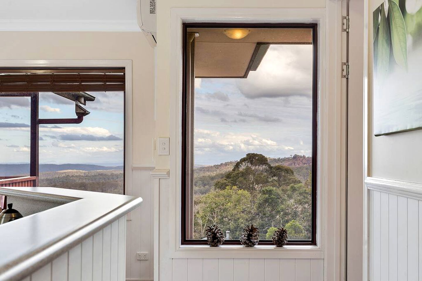 Wheelchair Accessible Cabin in Ravensbourne, Queensland